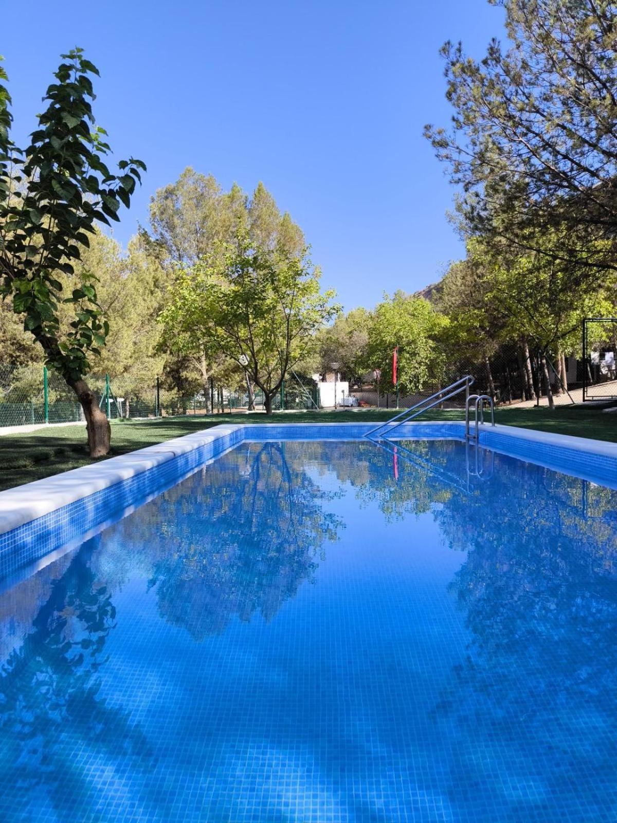 Centro De Ocio Alua Casa Rural Iznajar Lago De Andalucia Экстерьер фото